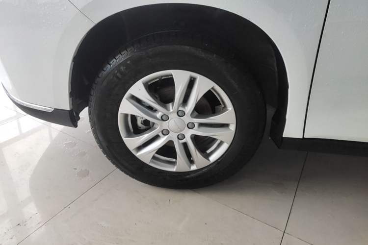 Used Haval M6 2023 PLUS 1.5T DCT Elite Smart Connectivity Model Left Front Wheel Hub