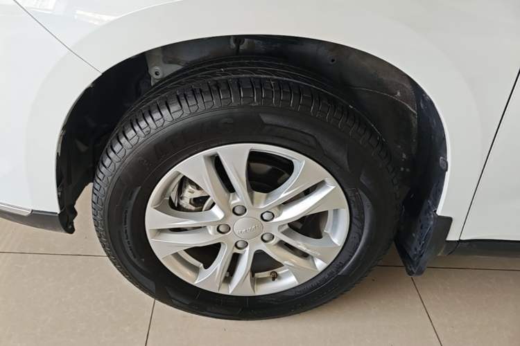 Used Haval M6 2023 PLUS 1.5T Manual Elite Smart Connectivity Model Left Front Wheel Hub