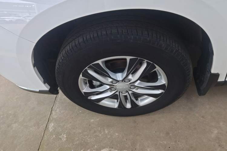 Used Haval M6 2023 PLUS 1.5T DCT Elite Smart Connectivity Model Left Front Wheel Hub