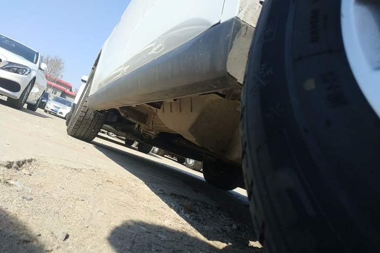 Used Haval M6 2023 PLUS 1.5T DCT Luxury Smart Connectivity Model Left Side Sill