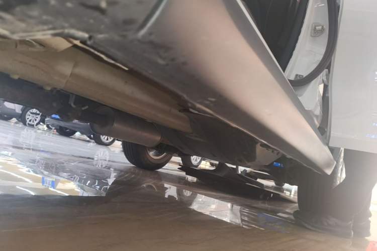 Used Haval M6 2023 PLUS 1.5T Manual Elite Smart Connectivity Model Left Side Sill
