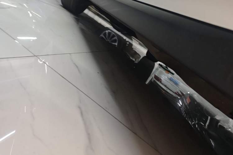 Used Haval M6 2023 PLUS 1.5T DCT Elite Smart Connectivity Model Left Side Sill