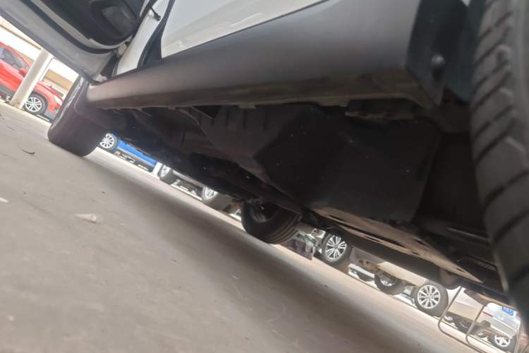Used Haval M6 2023 PLUS 1.5T DCT Elite Smart Connectivity Model Left Side Sill