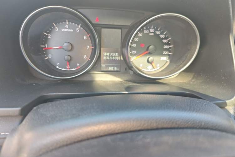 Used Haval M6 2023 PLUS 1.5T Manual Luxury Smart Connectivity Model Odometer Close Up
