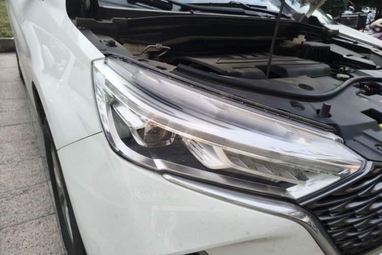 Used Haval M6 2023 PLUS 1.5T Manual Luxury Smart Connectivity Model Right Front Headlight