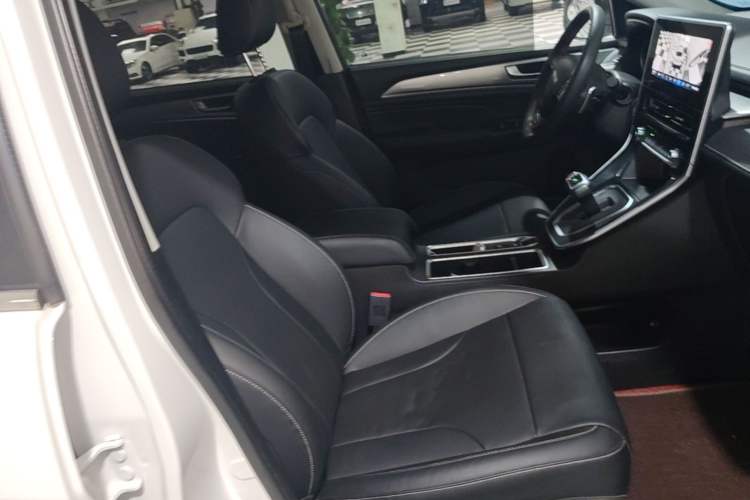 Used Haval M6 2023 PLUS 1.5T DCT Luxury Smart Connectivity Model Right Front Seat