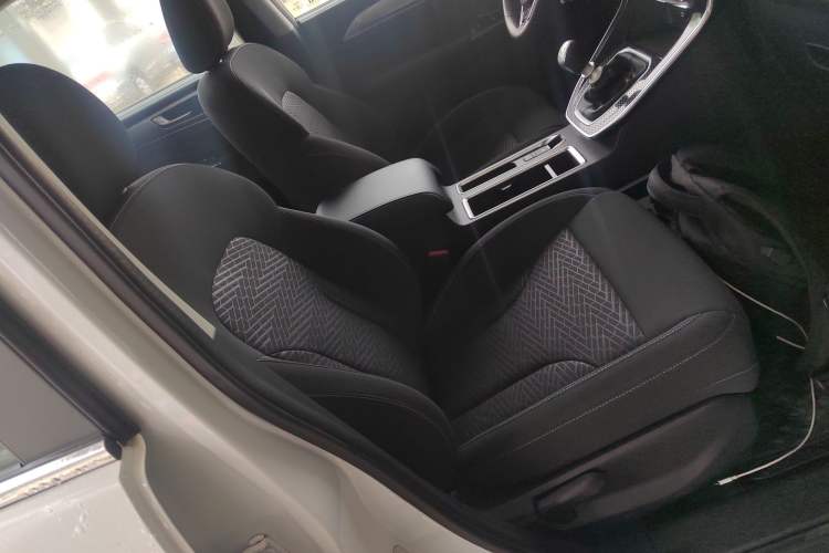 Used Haval M6 2023 PLUS 1.5T Manual Elite Smart Connectivity Model Right Front Seat