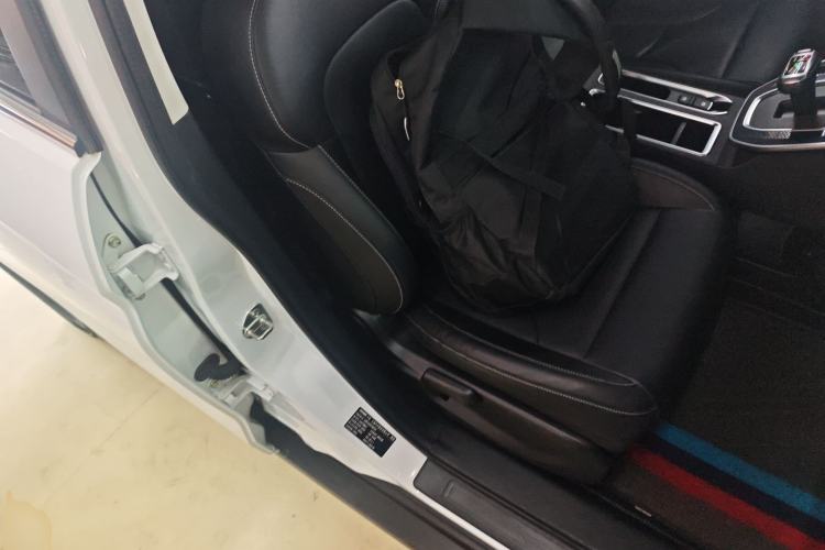 Used Haval M6 2023 PLUS 1.5T DCT Luxury Smart Connectivity Model Right Front Seat