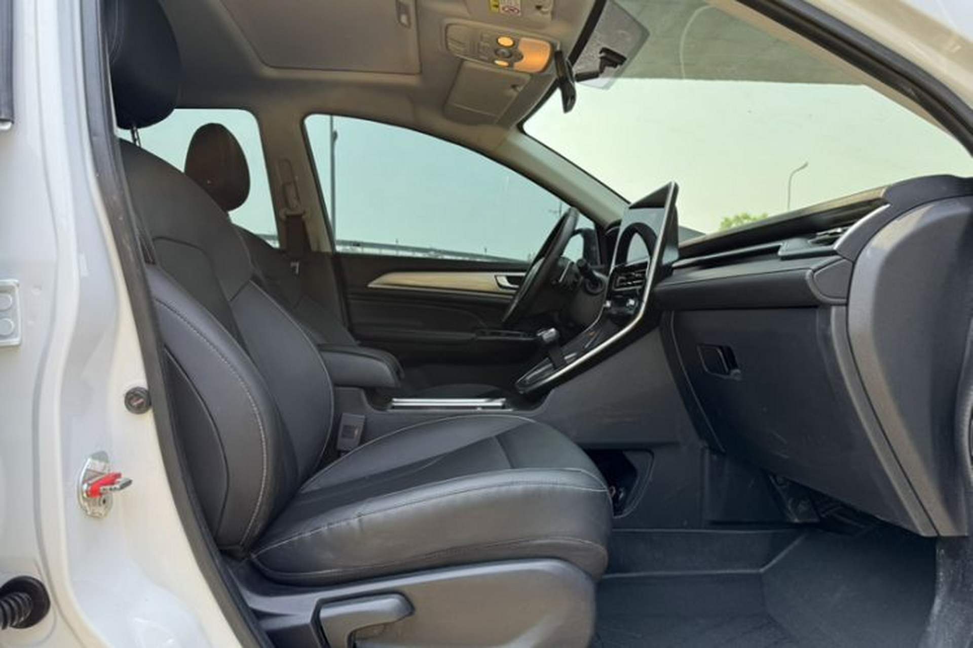 Used Haval M6 2023 PLUS 1.5T DCT Luxury Smart Connectivity Model Right Front Seat