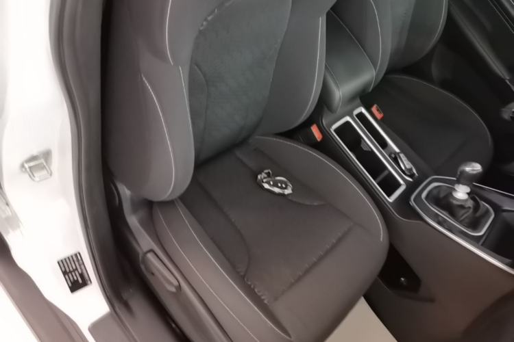 Used Haval M6 2023 PLUS 1.5T Manual Elite Smart Connectivity Model Right Front Seat