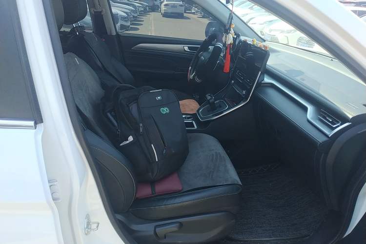 Used Haval M6 2023 PLUS 1.5T DCT Luxury Smart Connectivity Model Right Front Seat