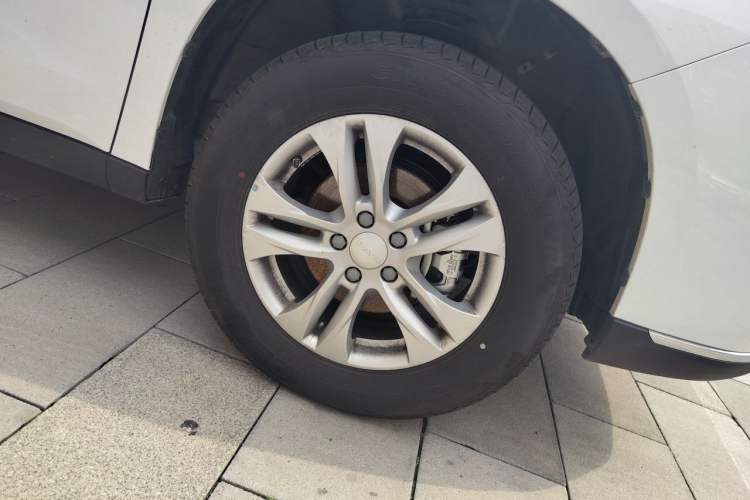 Used Haval M6 2023 PLUS 1.5T DCT Elite Smart Connectivity Model Right Front Wheel Hub