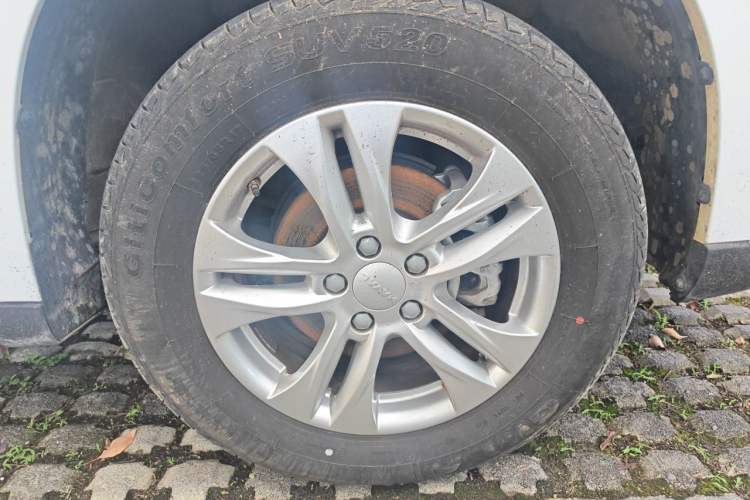 Used Haval M6 2023 PLUS 1.5T Manual Elite Smart Connectivity Model Right Front Wheel Hub