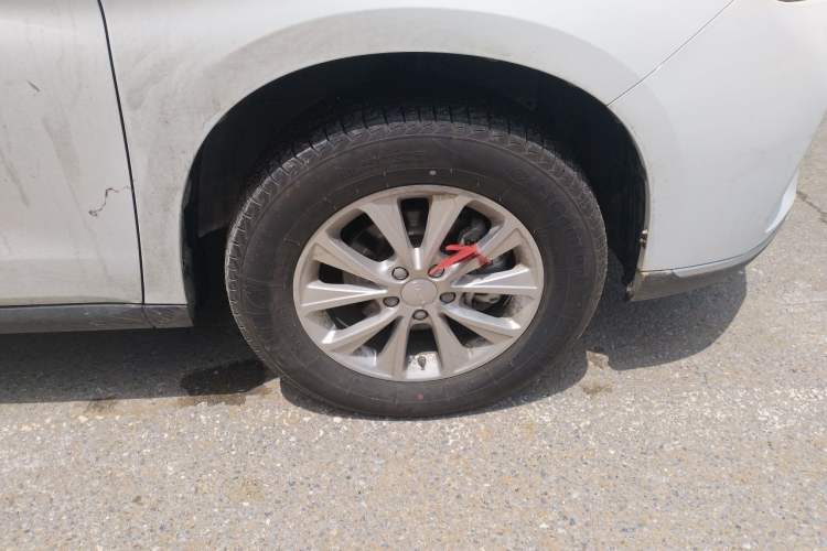 Used Haval M6 2023 PLUS 1.5T Manual Luxury Smart Connectivity Model Right Front Wheel Hub