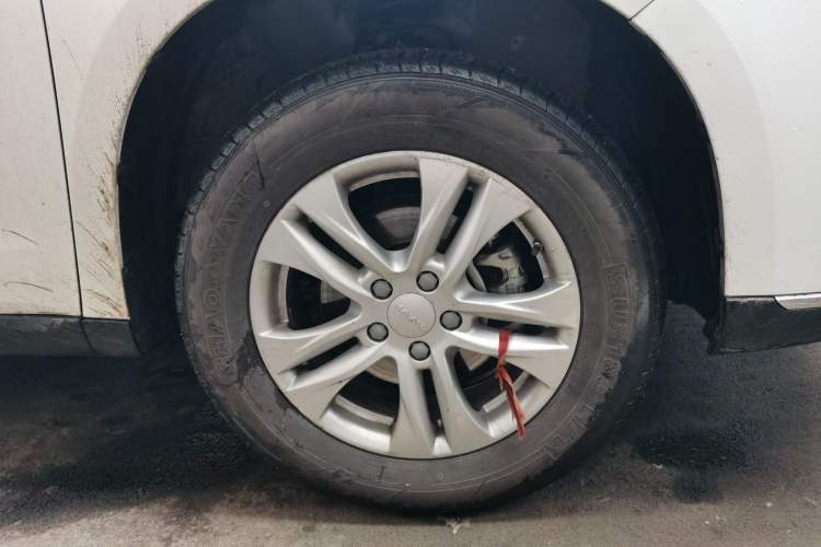 Used Haval M6 2023 PLUS 1.5T DCT Elite Smart Connectivity Model Right Front Wheel Hub