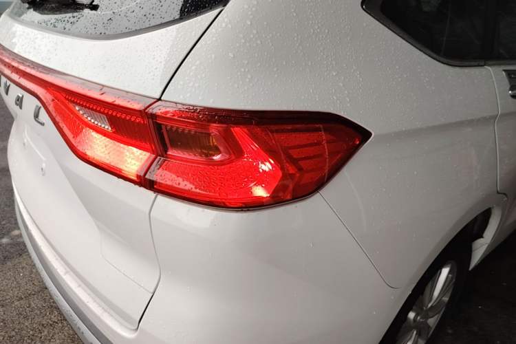 Used Haval M6 2023 PLUS 1.5T DCT Luxury Smart Connectivity Model Right Rear Taillight