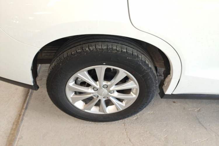 Used Haval M6 2023 PLUS 1.5T DCT Luxury Smart Connectivity Model Right Rear Wheel Hub