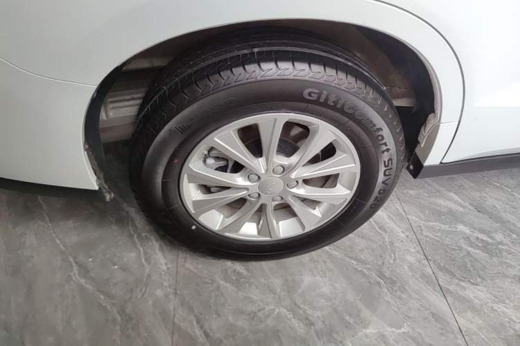 Used Haval M6 2023 PLUS 1.5T DCT Luxury Smart Connectivity Model Right Rear Wheel Hub