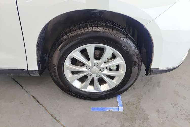 Used Haval M6 2023 PLUS 1.5T Manual Luxury Smart Connectivity Model Right Rear Wheel Hub
