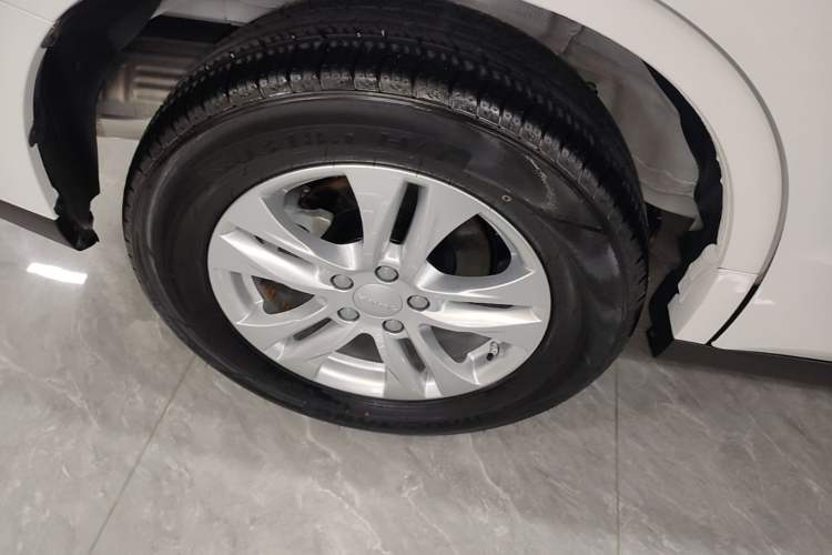 Used Haval M6 2023 PLUS 1.5T DCT Elite Smart Connectivity Model Right Rear Wheel Hub