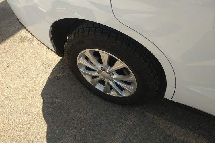 Used Haval M6 2023 PLUS 1.5T DCT Luxury Smart Connectivity Model Right Rear Wheel Hub