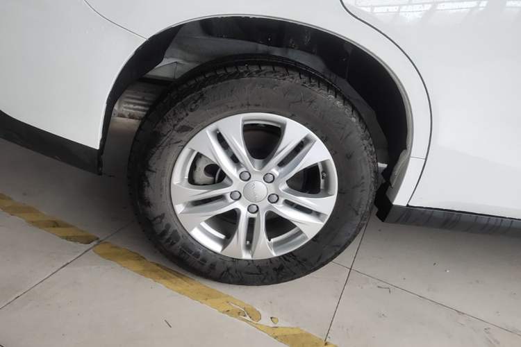 Used Haval M6 2023 PLUS 1.5T DCT Elite Smart Connectivity Model Right Rear Wheel Hub