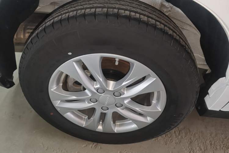 Used Haval M6 2023 PLUS 1.5T DCT Elite Smart Connectivity Model Right Rear Wheel Hub
