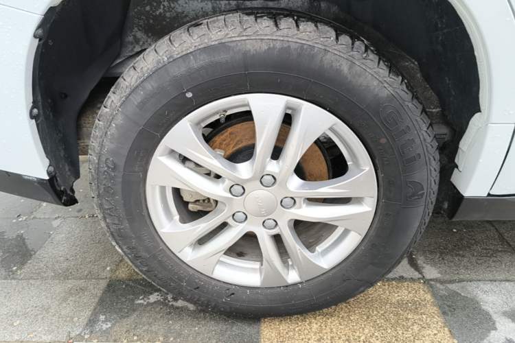 Used Haval M6 2023 PLUS 1.5T DCT Elite Smart Connectivity Model Right Rear Wheel Hub