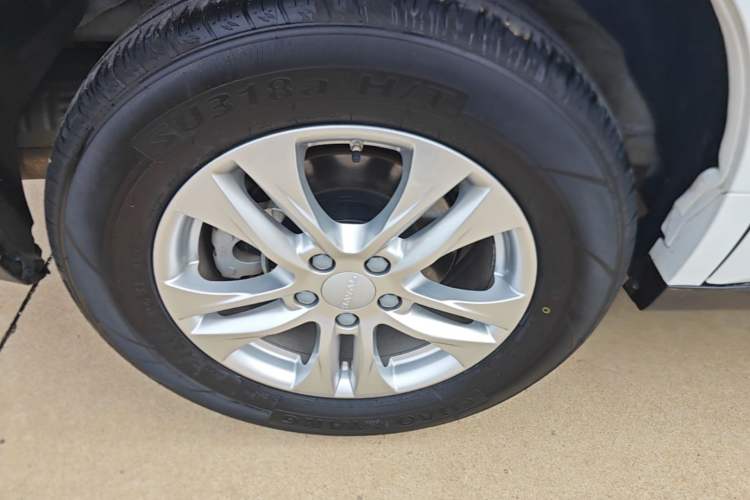 Used Haval M6 2023 PLUS 1.5T Manual Elite Smart Connectivity Model Right Rear Wheel Hub