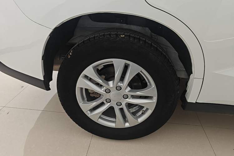 Used Haval M6 2023 PLUS 1.5T DCT Elite Smart Connectivity Model Right Rear Wheel Hub