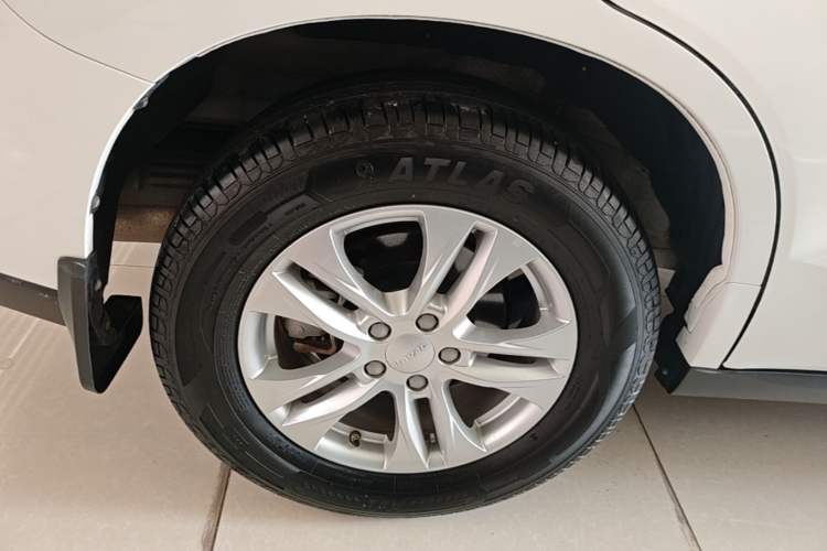 Used Haval M6 2023 PLUS 1.5T Manual Elite Smart Connectivity Model Right Rear Wheel Hub