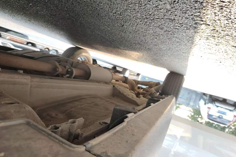 Used Haval M6 2023 PLUS 1.5T DCT Luxury Smart Connectivity Model Right Side Sill