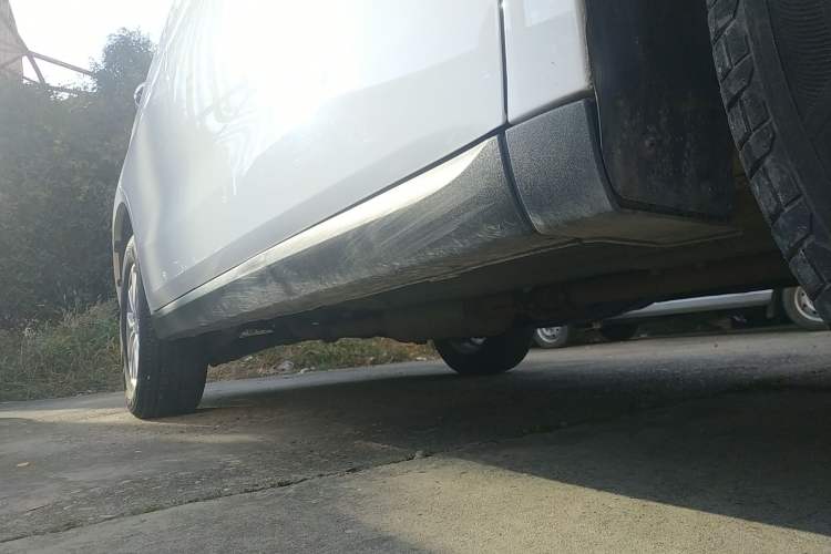 Used Haval M6 2023 PLUS 1.5T Manual Luxury Smart Connectivity Model Right Side Sill