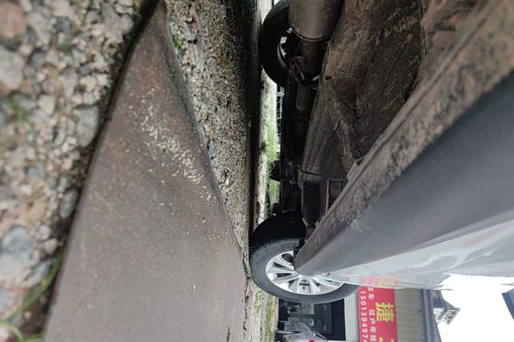 Used Haval M6 2023 PLUS 1.5T DCT Luxury Smart Connectivity Model Right Side Sill