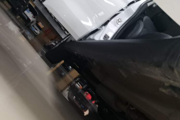 Used Haval M6 2023 PLUS 1.5T DCT Luxury Smart Connectivity Model Right Side Sill