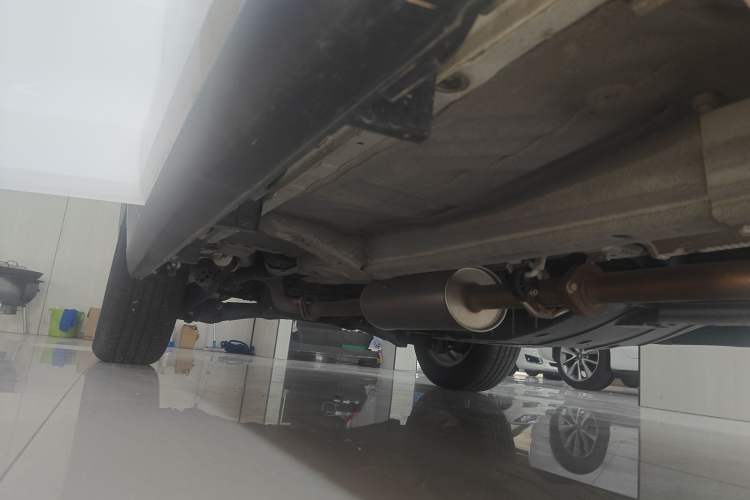 Used Haval M6 2023 PLUS 1.5T DCT Luxury Smart Connectivity Model Right Side Sill