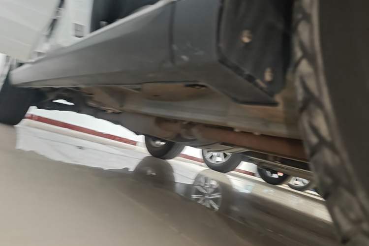Used Haval M6 2023 PLUS 1.5T DCT Elite Smart Connectivity Model Right Side Sill