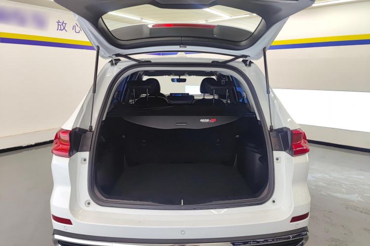 Used Haval M6 2023 PLUS 1.5T Manual Luxury Smart Connectivity Model Trunk