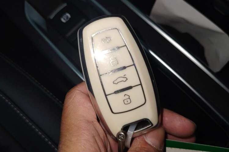 Used Haval M6 2023 PLUS 1.5T DCT Luxury Smart Connectivity Model Vehicle Key