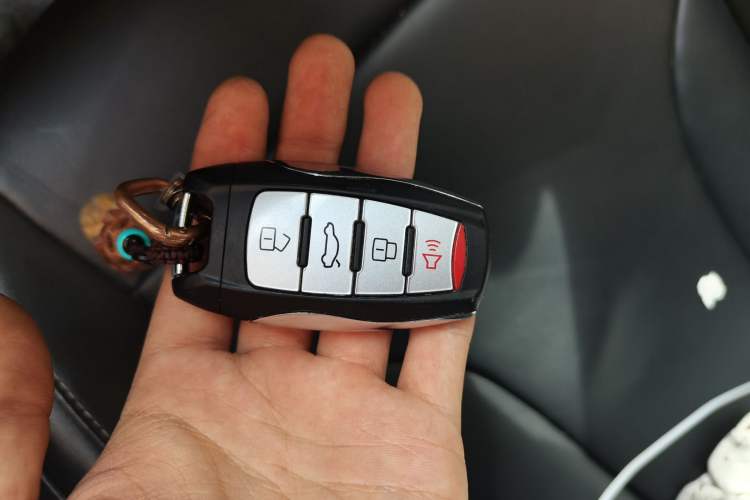 Used Haval M6 2023 PLUS 1.5T DCT Luxury Smart Connectivity Model Vehicle Key