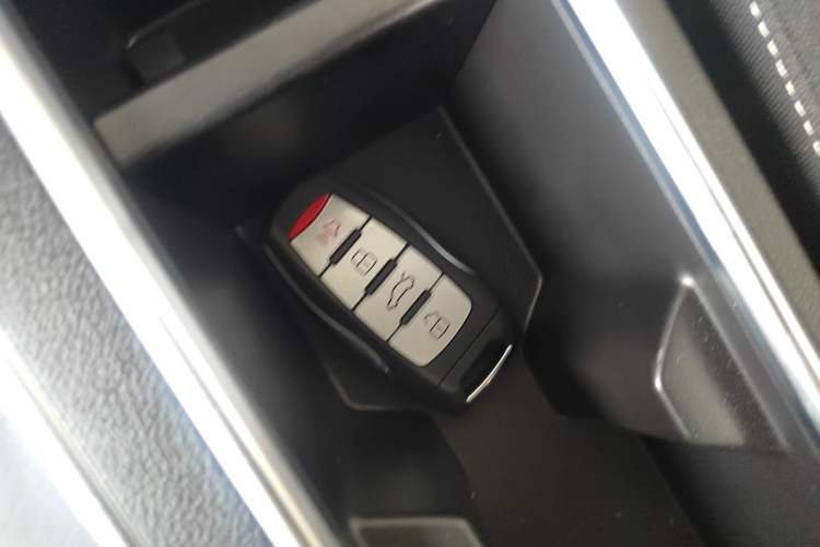 Used Haval M6 2023 PLUS 1.5T Manual Elite Smart Connectivity Model Vehicle Key