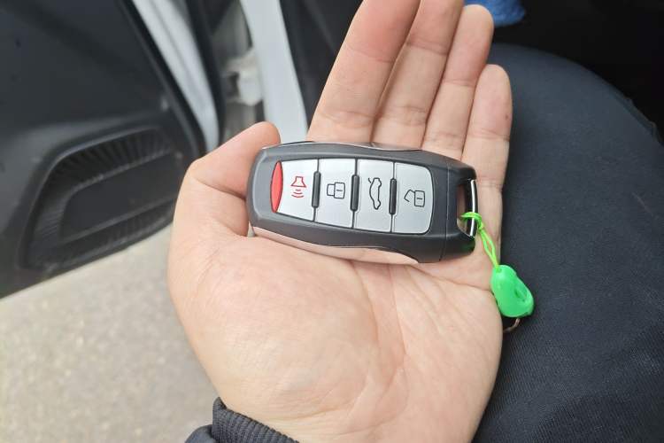 Used Haval M6 2023 PLUS 1.5T Manual Elite Smart Connectivity Model Vehicle Key