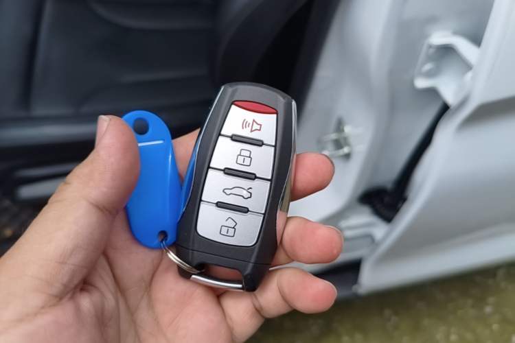 Used Haval M6 2023 PLUS 1.5T Manual Luxury Smart Connectivity Model Vehicle Key