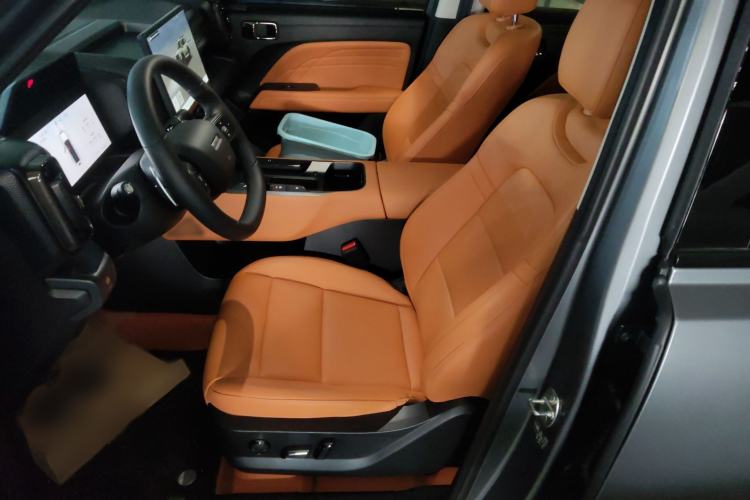 Used Haval Raptor 2025 2.0T 4WD Pro Left Front Seat