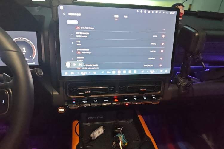 Used Haval Raptor 2025 2.0T 4WD Ultra Audio And AC Panel