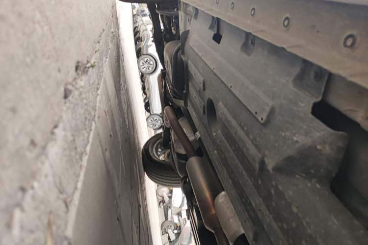 Used Haval Raptor 2025 2.0T 4WD Pro Chassis Front Right