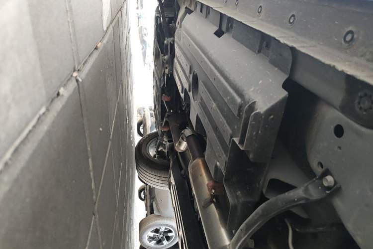 Used Haval Raptor 2025 2.0T 4WD Pro Chassis Rear Left