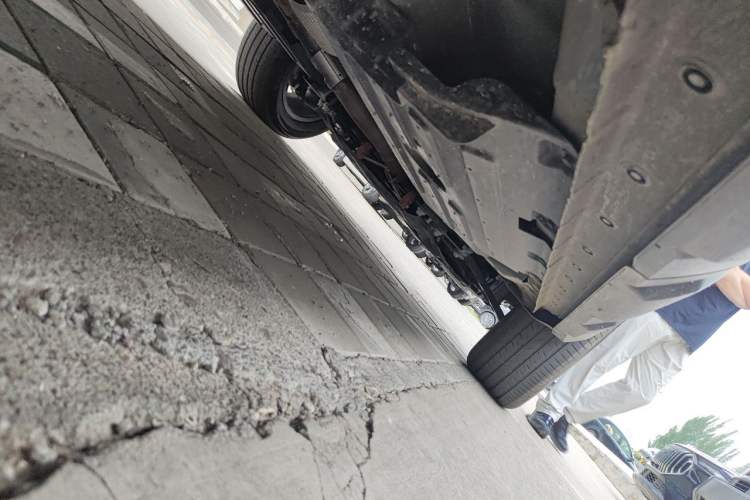 Used Haval Raptor 2025 2.0T 4WD Pro Chassis Rear Right
