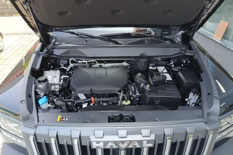 Used Haval Raptor 2025 2.0T 4WD Ultra Engine Bay