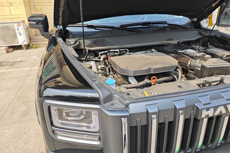 Used Haval Raptor 2025 2.0T 4WD Ultra Engine Bay Right